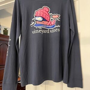 EUC. Vineyard Vines Navy Ski Whale Long Sleeve Tee with Pink Graphic